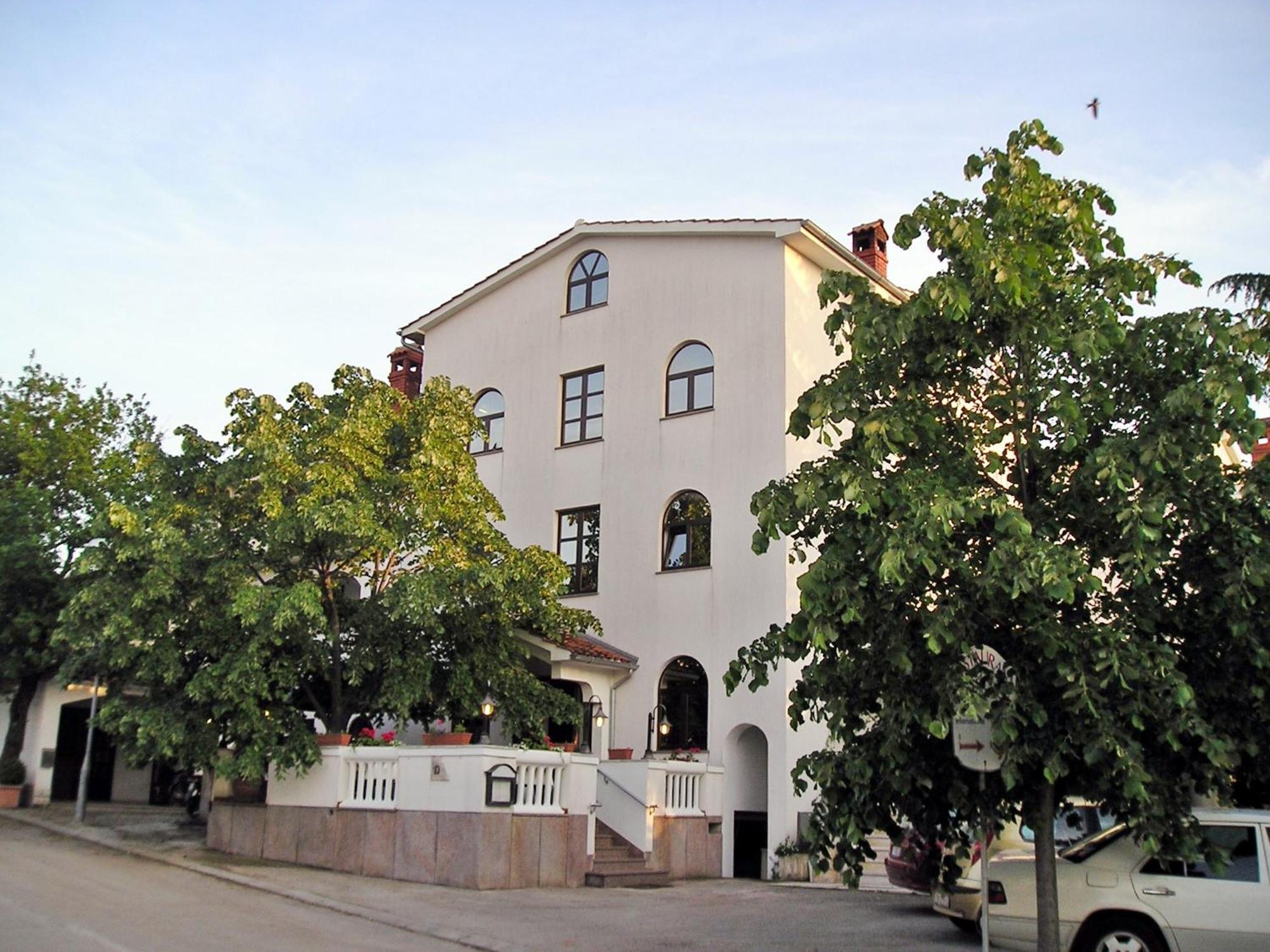 Gargamelo Pension Пореч Екстериор снимка