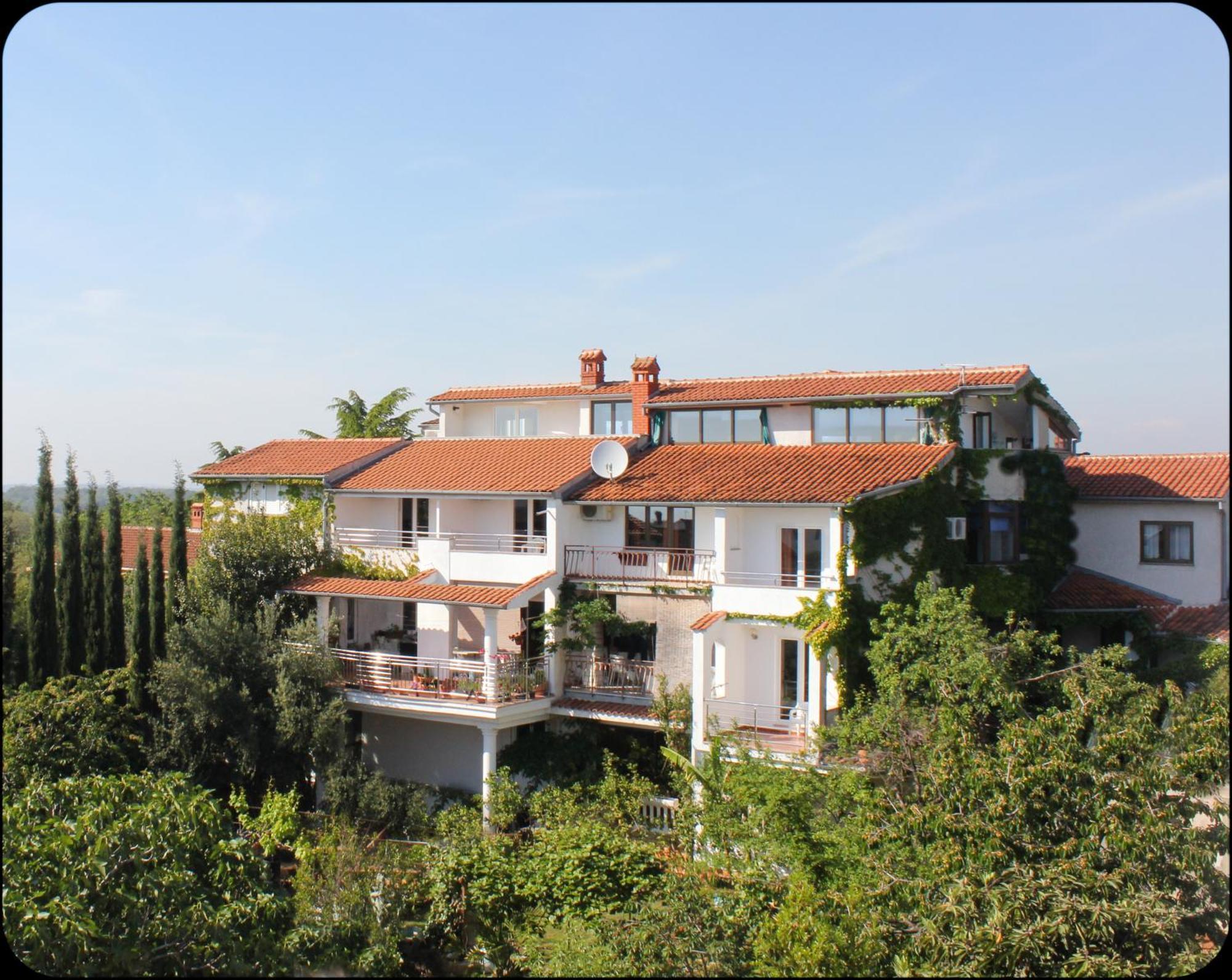 Gargamelo Pension Пореч Екстериор снимка